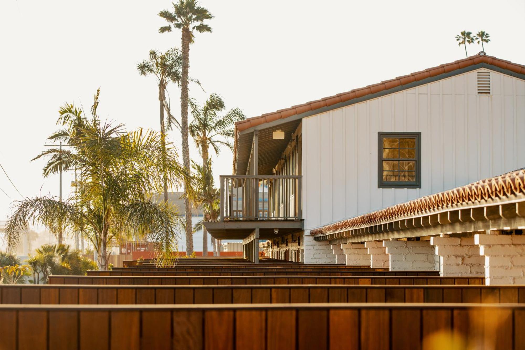 El Caminante Bar & Bungalows Dana Point Exterior photo